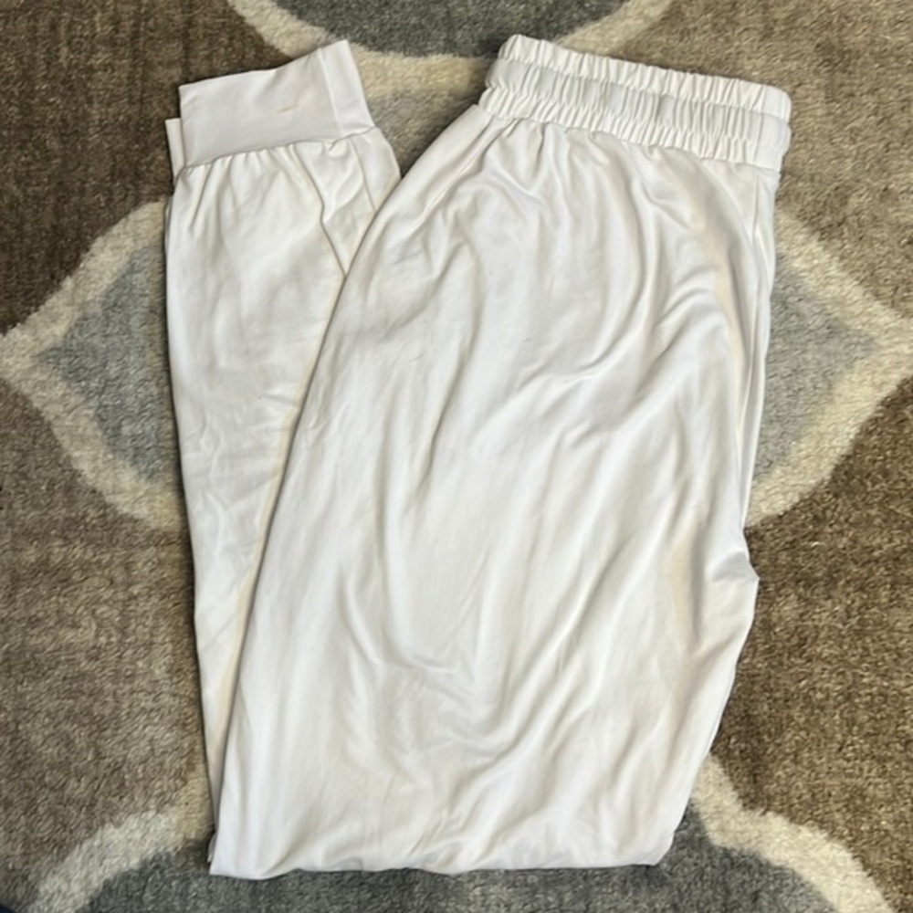 🐺Always White Jogger Pants with Black Drawstring